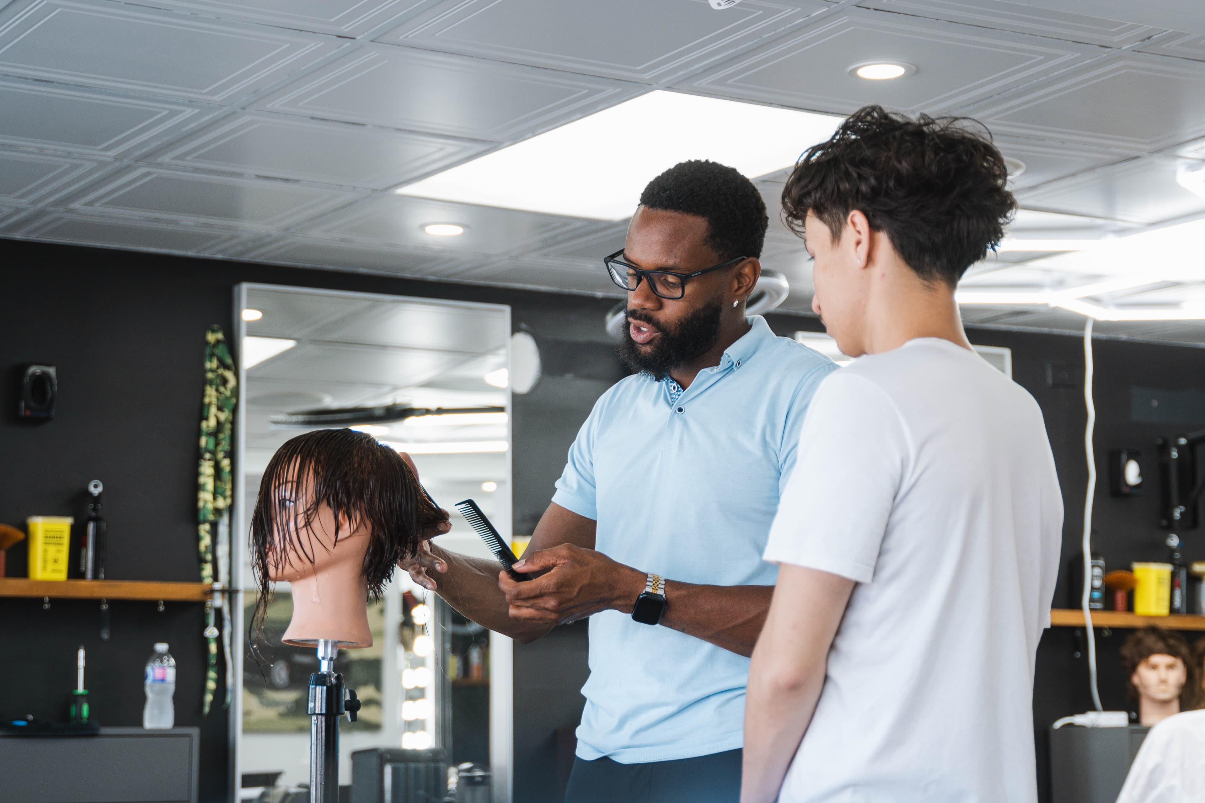 Approche personnalisée - Cours de coiffure Montréal